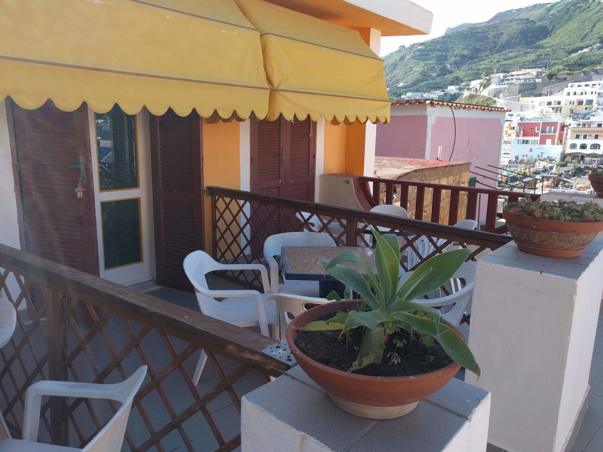 Hotel Conte - S. Angelo Bay 塞拉拉丰塔纳 外观 照片